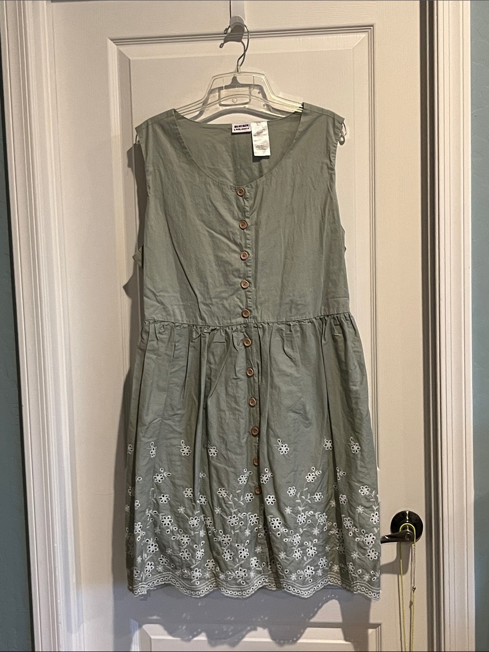 Sage Green Sleeveless Button-Front Midi Dress with White Embroidery